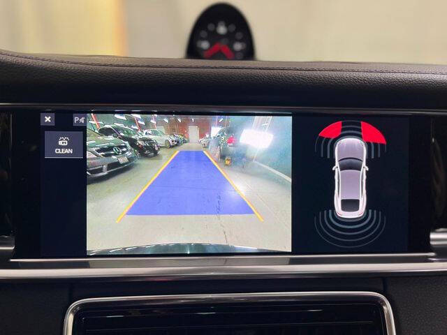 2018 Porsche Panamera 4