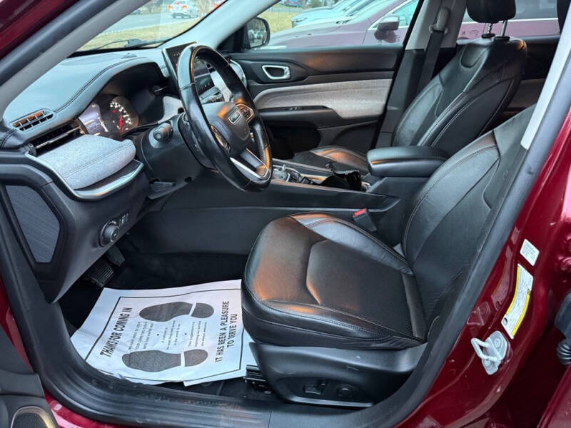 2022 Jeep Compass Latitude Lux