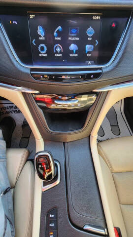 2017 Cadillac XT5 Luxury