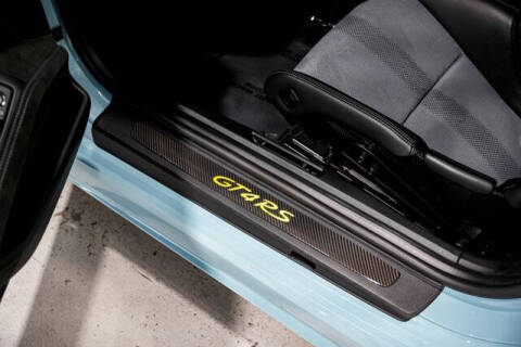 2023 Porsche 718 Cayman GT4 RS