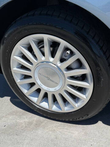 2005 Ford Thunderbird Deluxe