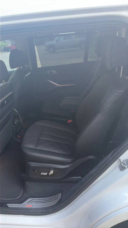 2024 BMW X7 xDrive40i