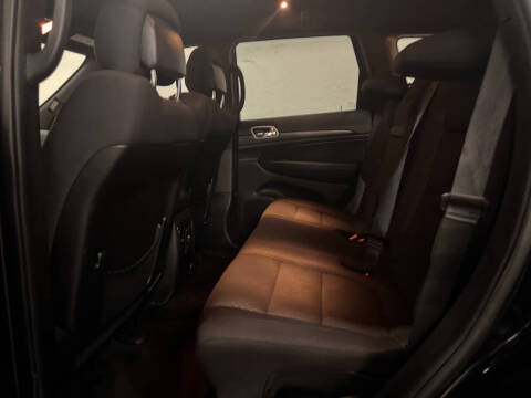 2019 Jeep Grand Cherokee Laredo