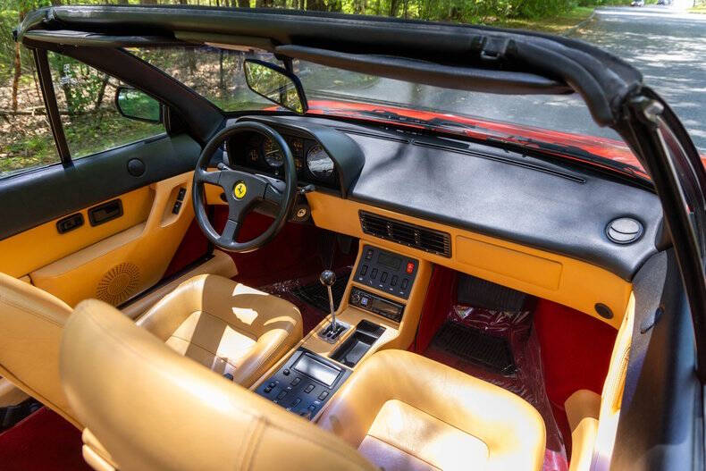1989 Ferrari Mondial T