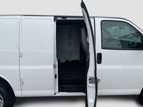 2023 GMC Savana 3500