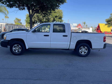 2005 Dodge Dakota ST