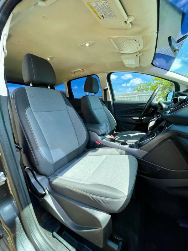 2017 Ford C-MAX Hybrid SE