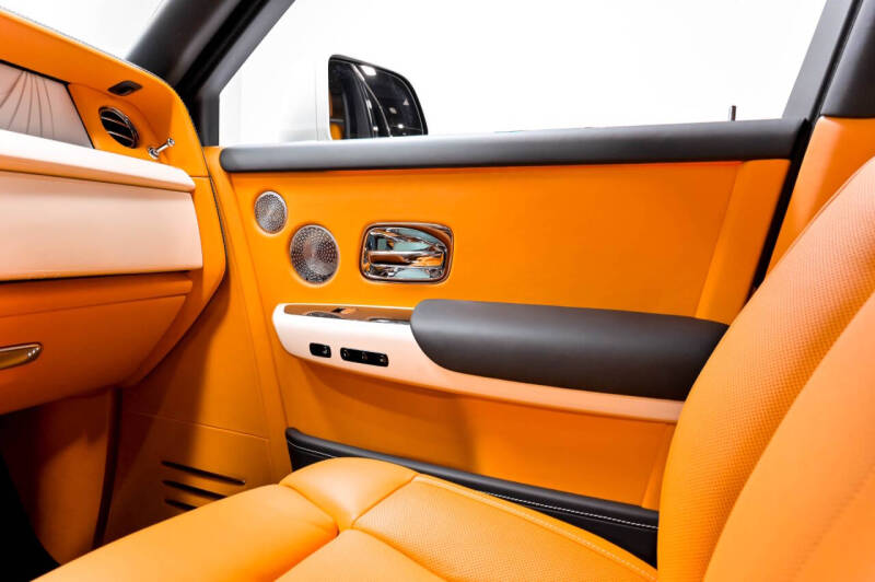 2022 Rolls-Royce Phantom