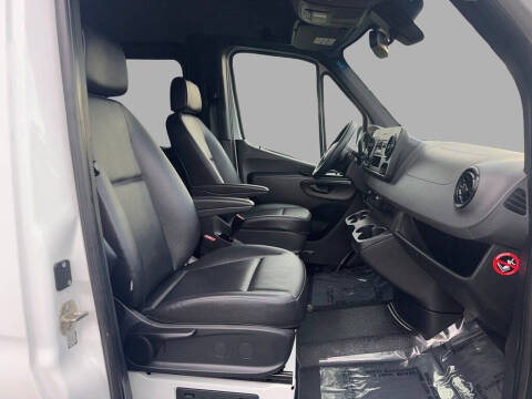 2021 Mercedes-Benz Sprinter 2500