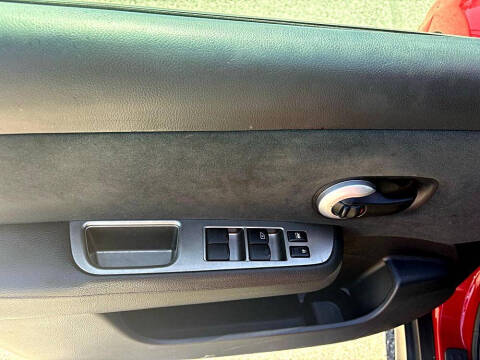 2012 Nissan Versa 1.8 S