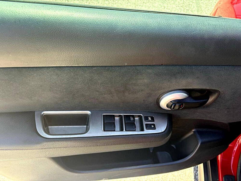 2012 Nissan Versa 1.8 S