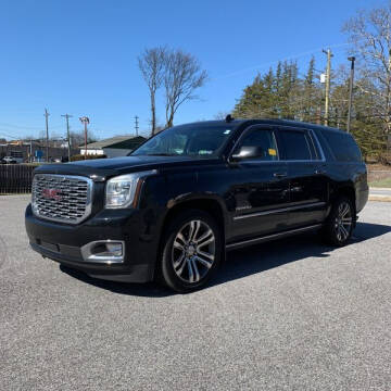 2018 GMC Yukon XL for sale at PHIL SMITH AUTOMOTIVE GROUP - SOUTHERN PINES GM in Southern Pines NC