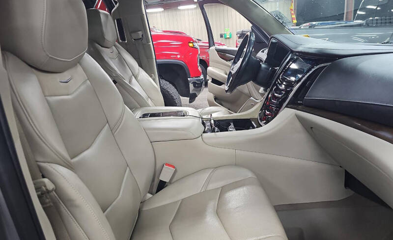2019 Cadillac Escalade ESV Luxury