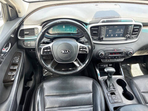 2020 Kia Sorento EX V6