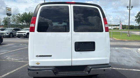 2023 Chevrolet Express LT 3500