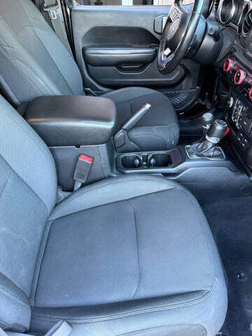 2020 Jeep Gladiator Sport