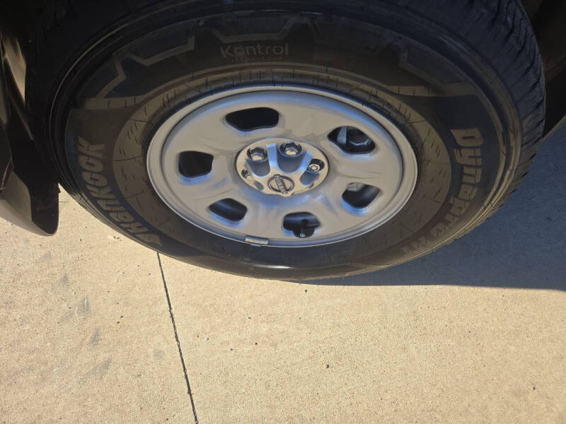 2025 Nissan Frontier S