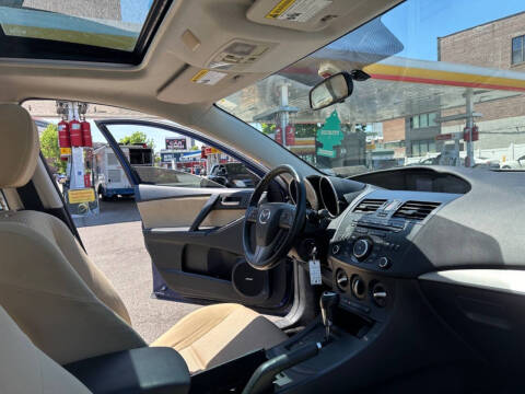 2012 Mazda MAZDA3 i Touring
