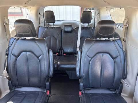 2020 Chrysler Pacifica Touring L