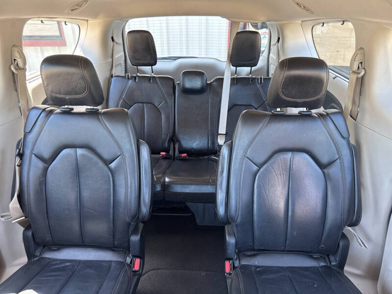 2020 Chrysler Pacifica Touring L