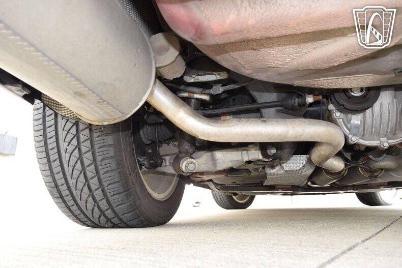 2004 Ford Thunderbird Deluxe