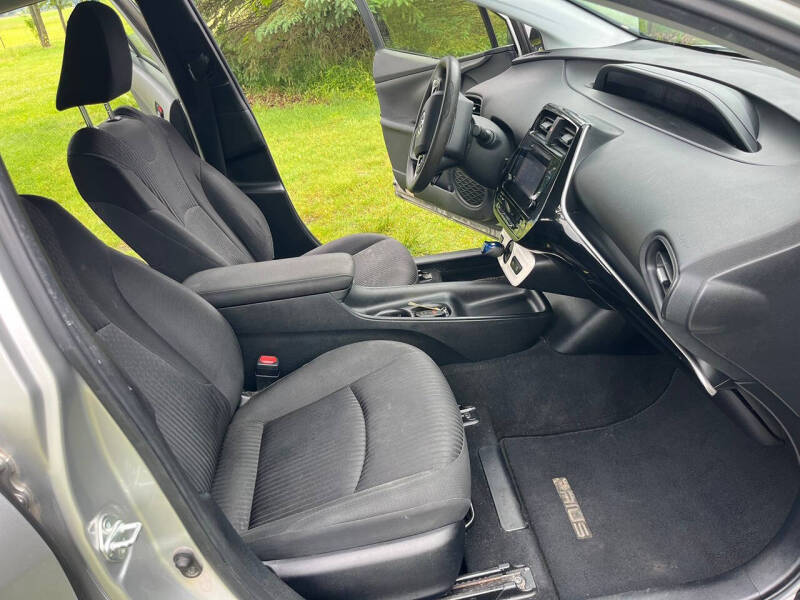 2016 Toyota Prius Two