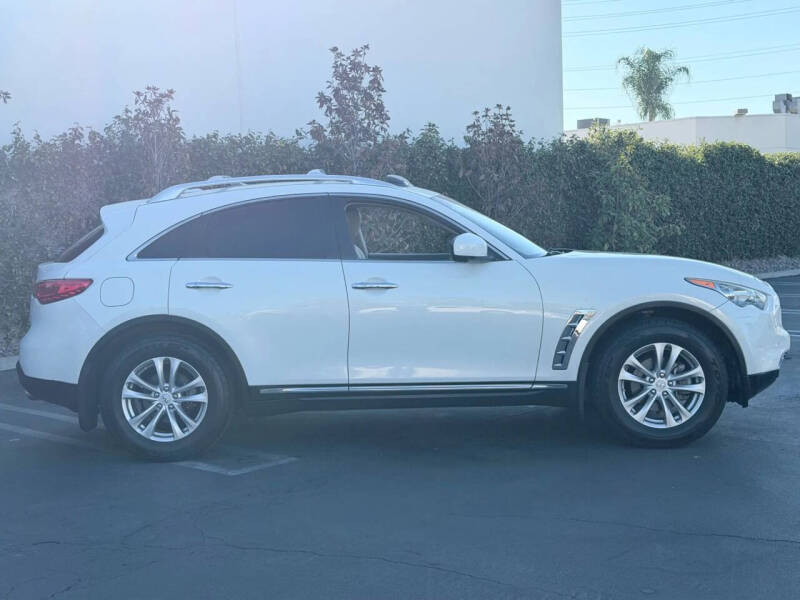 2013 Infiniti FX37