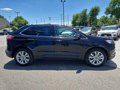 2024 Ford Edge Titanium