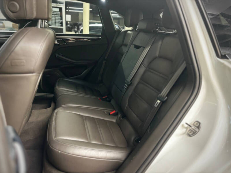 2015 Porsche Macan S