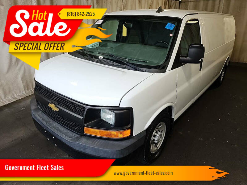 2017 Chevrolet Express Cargo Work Van's photo