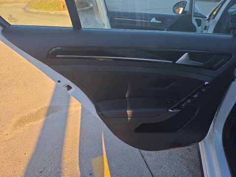 2015 Volkswagen Golf GTI SE