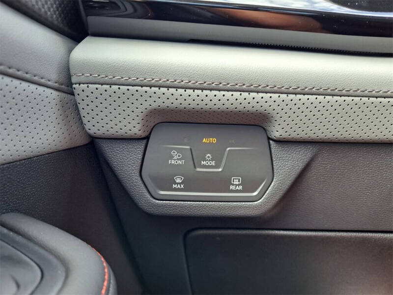 2025 Volkswagen Atlas Peak Edition 4Motion