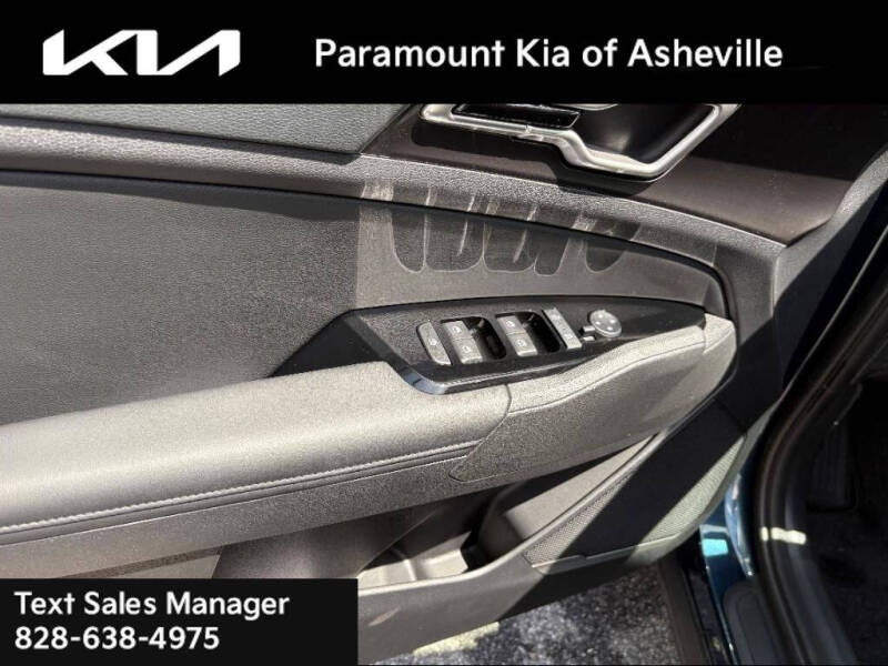 2025 Kia Sportage Hybrid EX