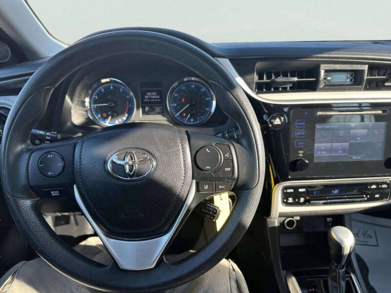 2017 Toyota Corolla LE
