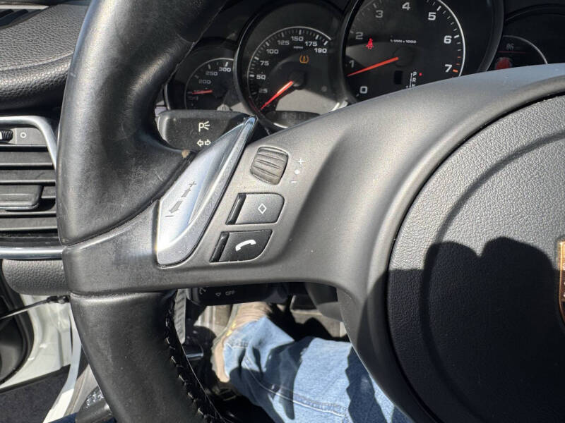 2013 Porsche Panamera 4