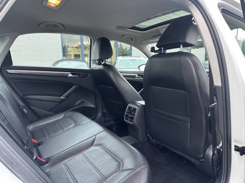 2016 Volkswagen Passat 1.8T SE