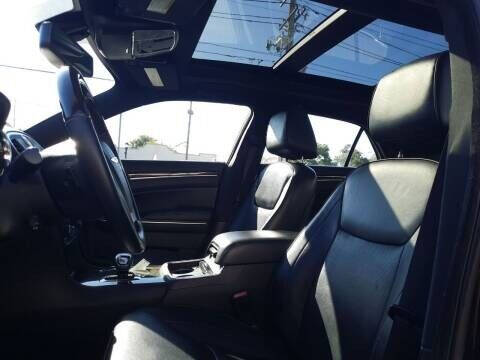 2012 Chrysler 300 Limited