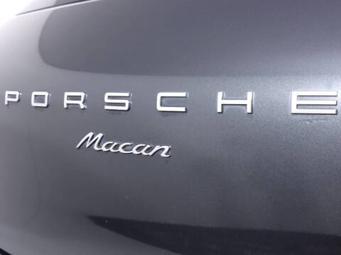 2017 Porsche Macan