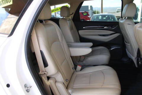 2020 Buick Enclave Essence