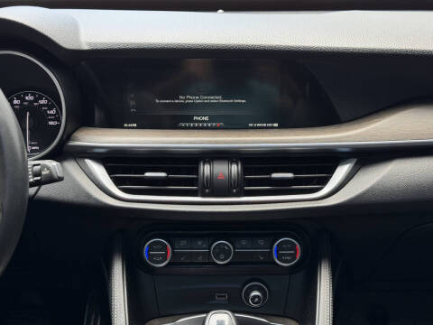 2018 Alfa Romeo Stelvio Ti
