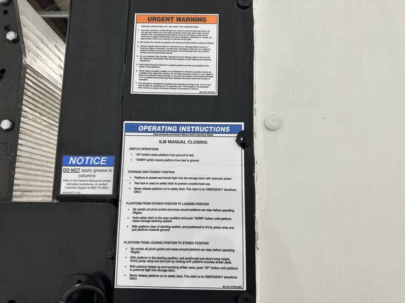 2022 Chevrolet Express 3500