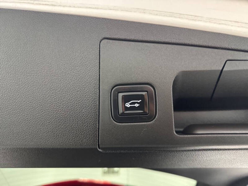 2017 Cadillac XT5 Platinum