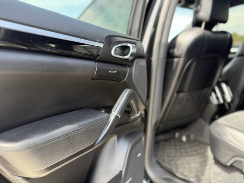 2018 Porsche Cayenne Platinum Edition