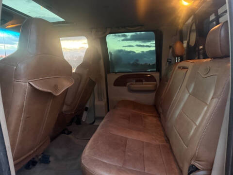 2004 Ford F-350 Super Duty Lariat