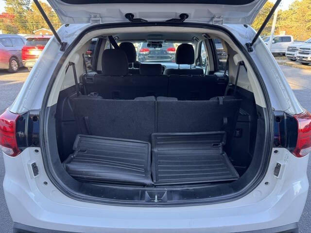 2020 Mitsubishi Outlander ES