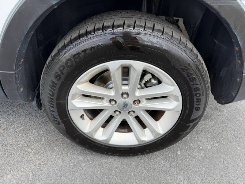 2011 Ford Explorer XLT