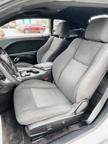2018 Dodge Challenger SXT