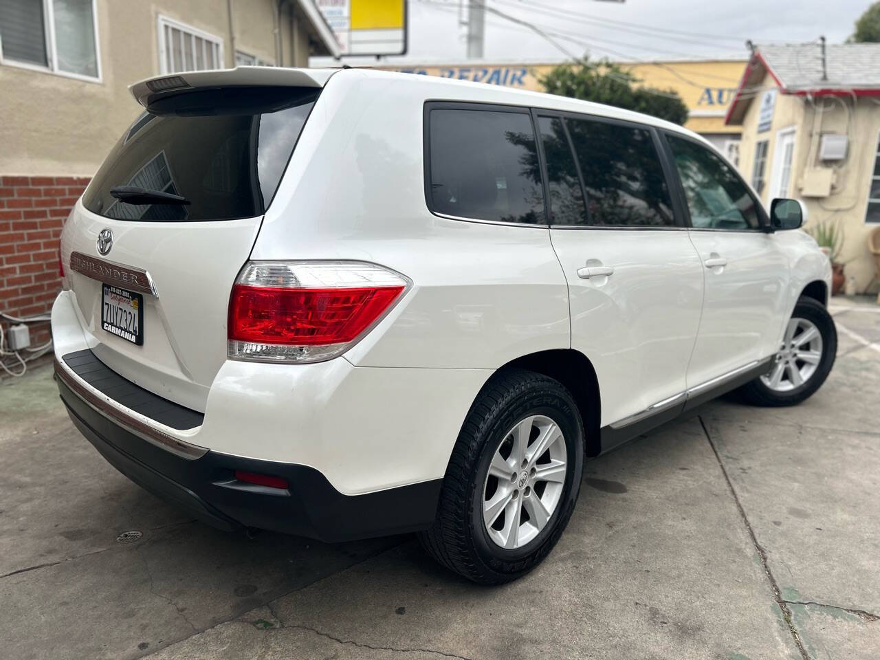 2012 Toyota Highlander for sale at Carmania in Panorama City, CA