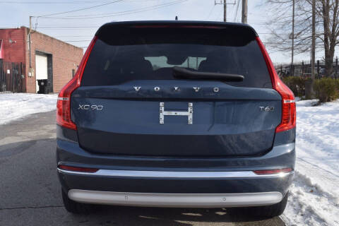 2022 Volvo XC90 T6 Inscription 6-Passenger