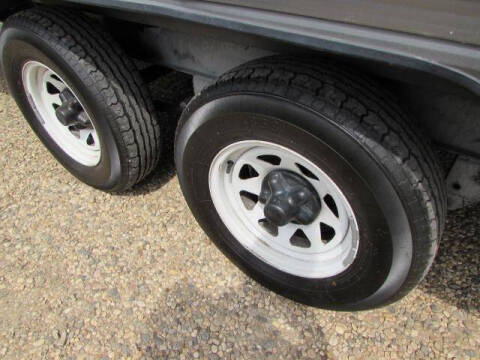 2015 CHEROKEE GREY WOLF